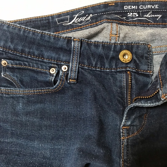 Levi’s Demi Curve Skinny- Size 25 - Picture 3 of 10